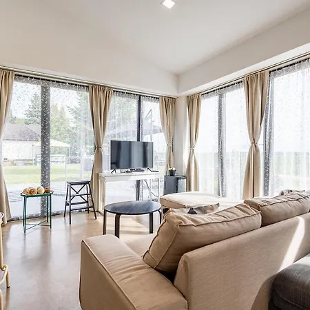 Apartman Almavirag Pihenohaz By Bltn